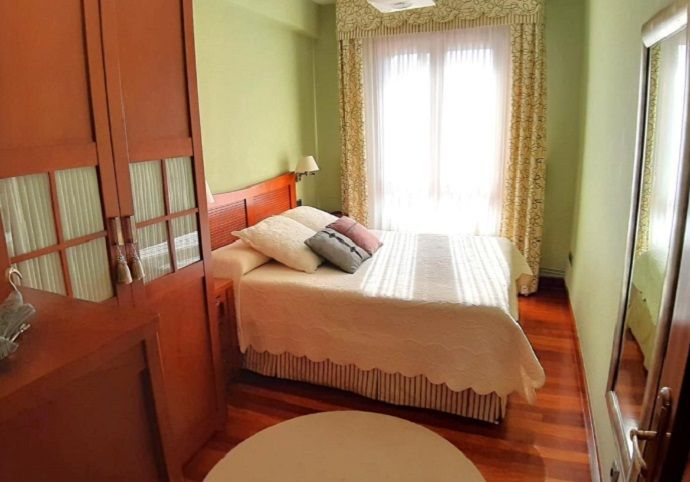 Piso de 2 dormitorios junto a las torres de Garamendi, Bilbao.