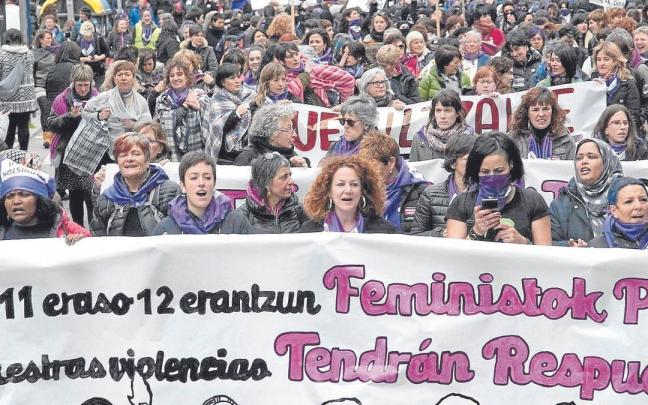 Manifestaci&oacute;n contra la violencia machista organizada por la plataforma Feministok Prest!.