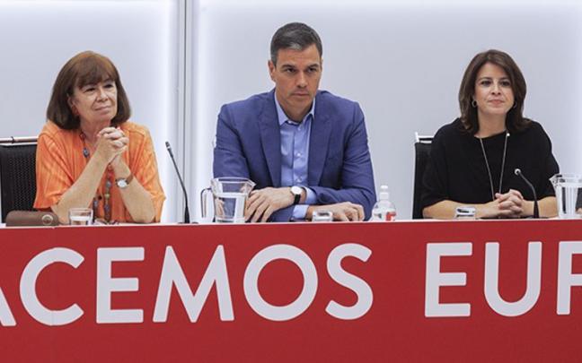 Pedro Sánchez preside la Ejecutiva del PSOE.