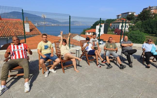 El Puerto Viejo de Algorta se ha convertido en el paradisíaco lugar donde este grupo de personas vulnerables ha disfrutado de sus vacaciones de verano