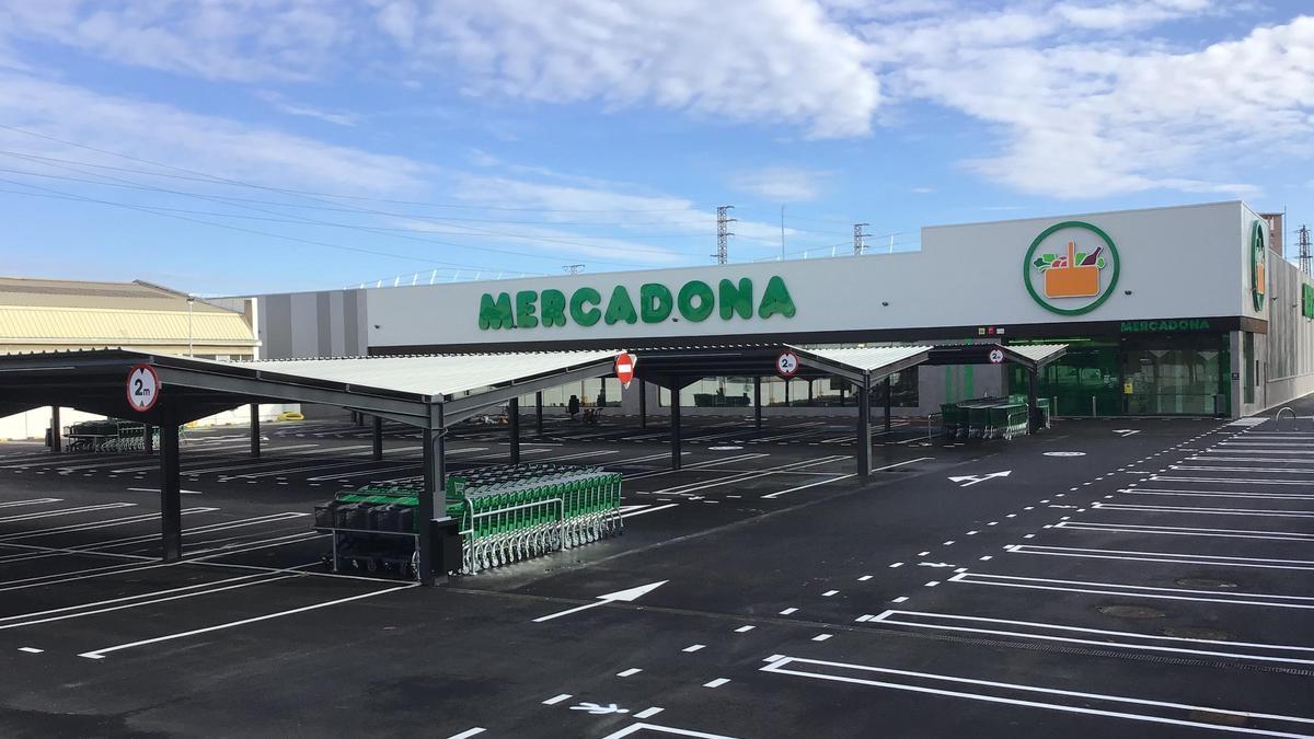 Fachada del nuevo Mercadona en Zaramaga