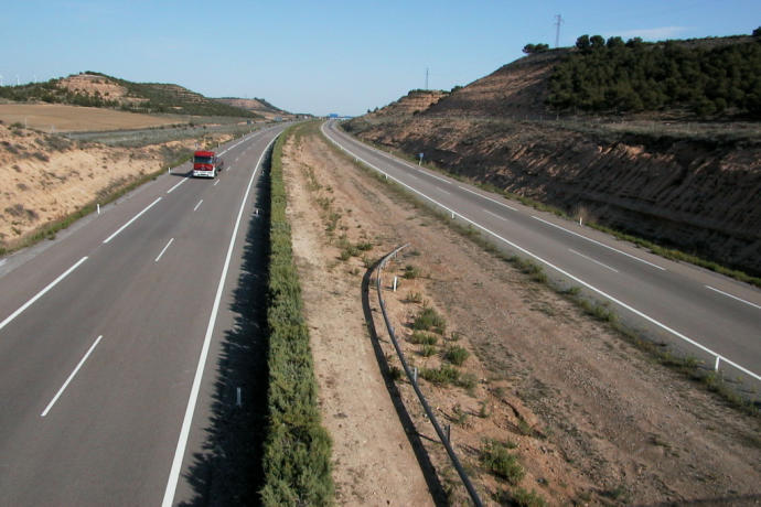 Enlace de las autopistas A-68 y A-15.