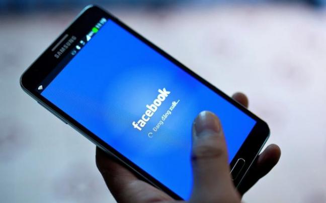 Facebook elimina más de 3.000 cuentas por desinformar sobre las vacunas. Facebook elimina más de 3.000 cuentas por desinformar sobre las vacunas.