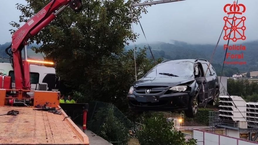 Imagen del vehículo accidentado en Leitza.