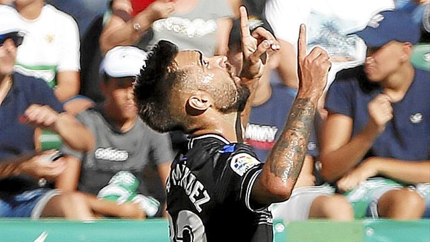 Brais Méndez celebra su primer gol en Elche. | FOTO: N.G.