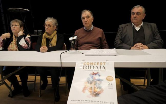 'Bidaia' se ha presentado este lunes en Hendaia. 'Bidaia' se ha presentado este lunes en Hendaia.