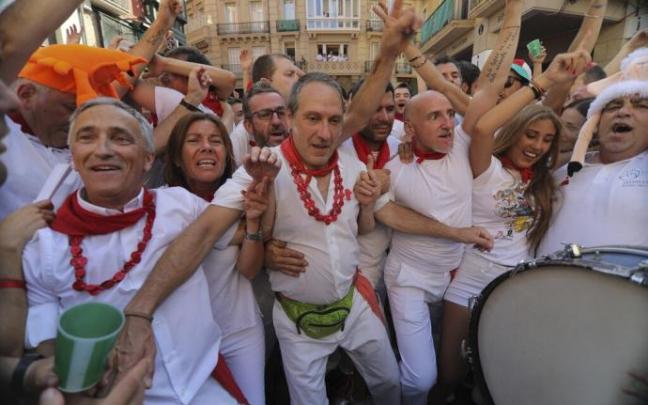 Celebración del Riau riau, organizado por la peña Mutilzarra / Mutil - Zaharrak en 2019