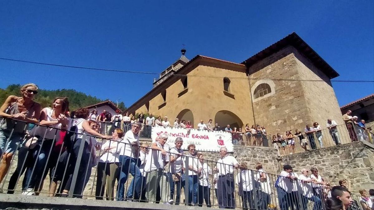 Un instante de la celebración en Esparza