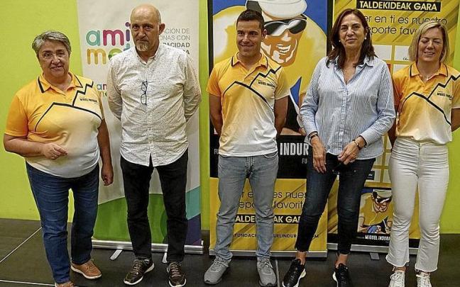 Rubio, Santas y Osés, con los organizadores del coloquio.