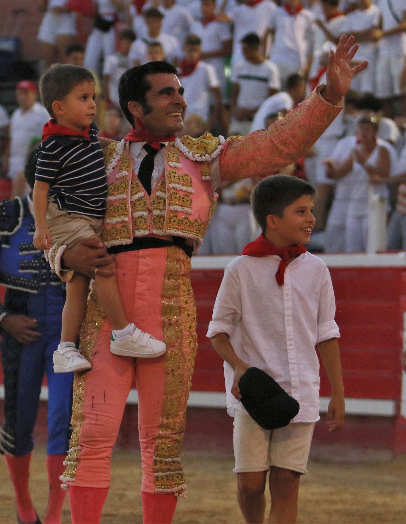 Francisco Javier Expósito toma la alternativa.