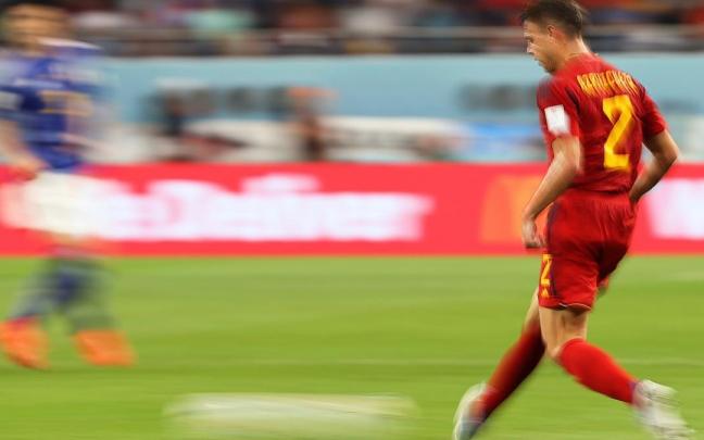 Azpilicueta, en acción en el partido ante Japón.