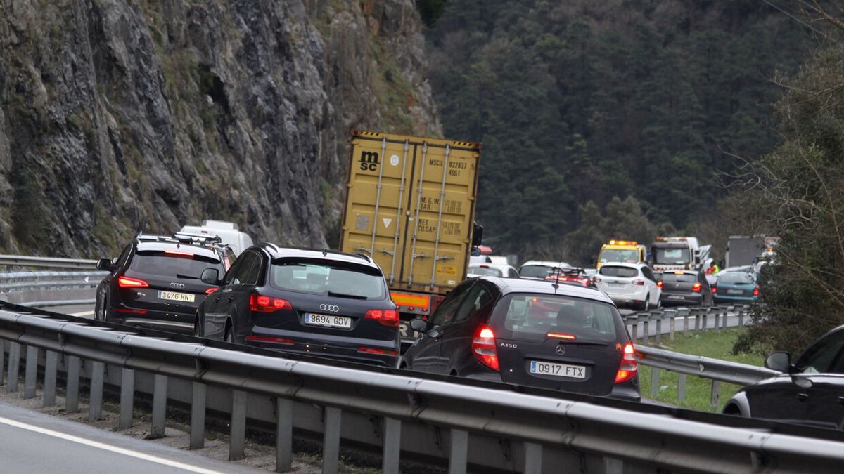 Retenciones en la AP-8 a causa de un accidente