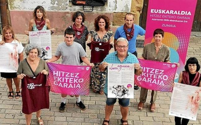 Olarro Eguneko aurkezpenaren ekitaldia Zumaiako Kofradian. | ARGAZKIA: N.G. Olarro Eguneko aurkezpenaren ekitaldia Zumaiako Kofradian. | ARGAZKIA: N.G.