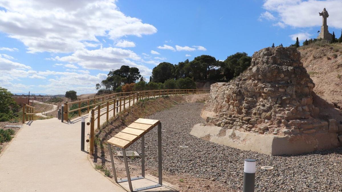 Vista de parte de los restos arqueológicos que existen en el Cerro de Santa Bárbara