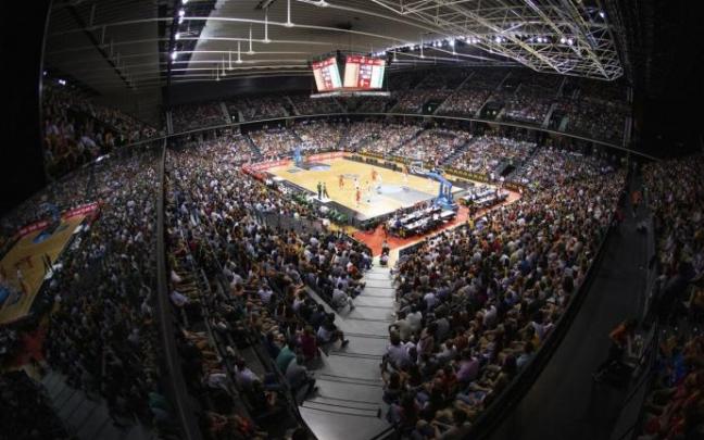 Vista general del Navarra Arena durante el partido amistoso España - Lituania Vista general del Navarra Arena durante el partido amistoso España - Lituania