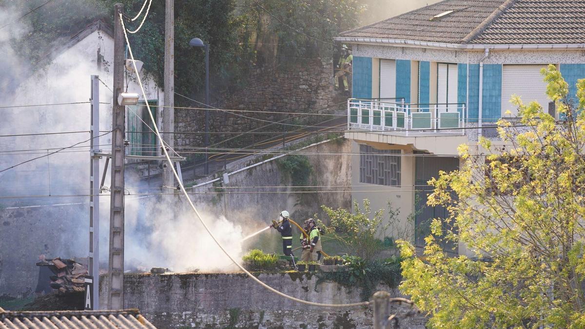 Declarado un incendio de grandes dimensiones en Balmaseda