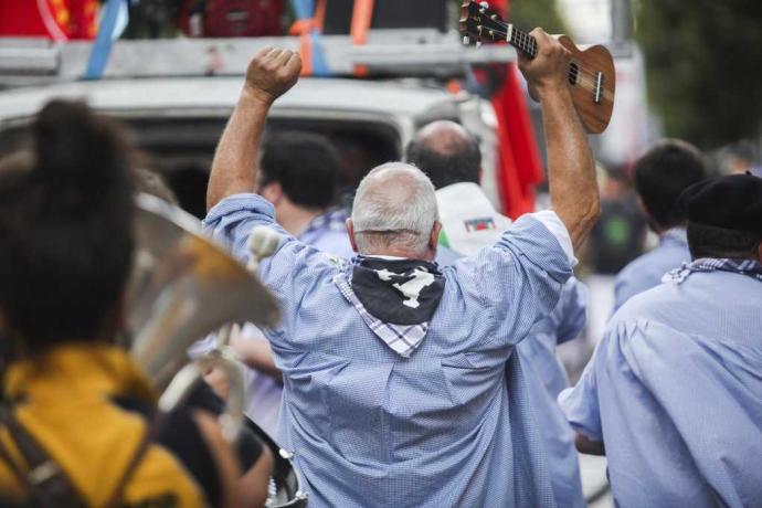 Los blusas y las neskas no saldrán este año a las calles de Vitoria