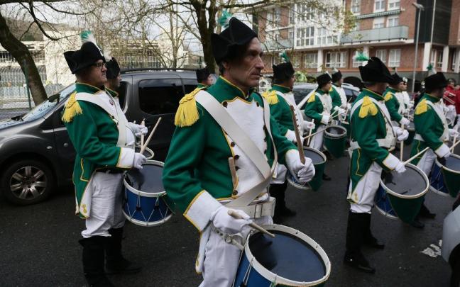 [Fotos] Las tamborradas de la mañana del Día de San Sebastián