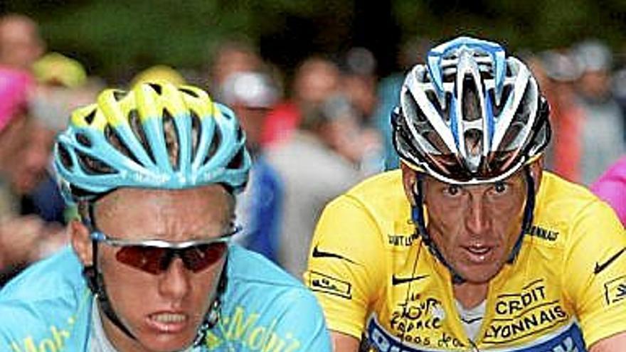 Vinokurov y Armstrong. | FOTO: EFE