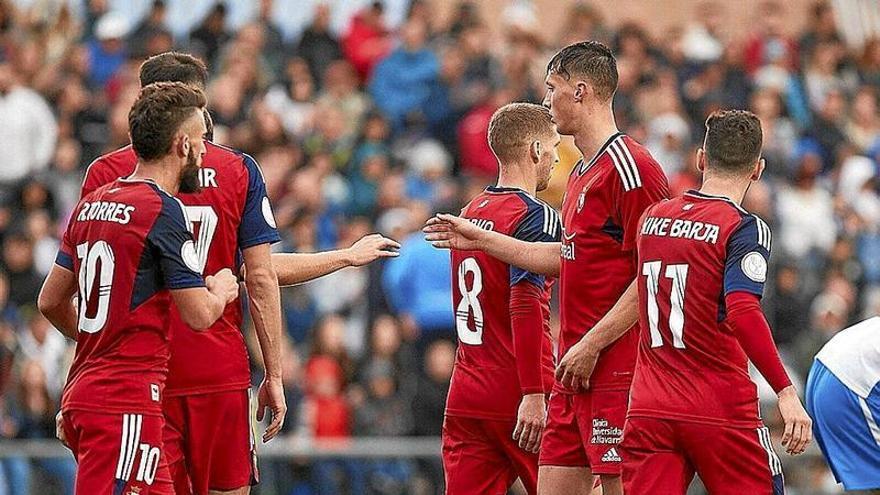 Los jugadores de Osasuna celebran uno de los cuatro goles que marcó el sábado el equipo en su eliminatoria copera contra el Fuentes.