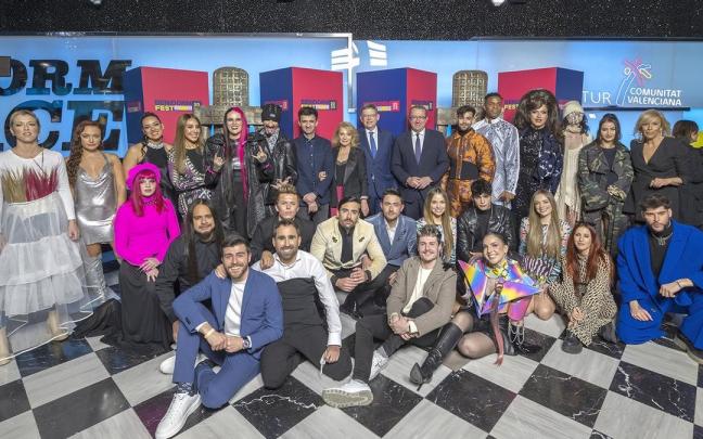 Imagen de familia de los artistas del ‘Benidorm Fest’ de este año.