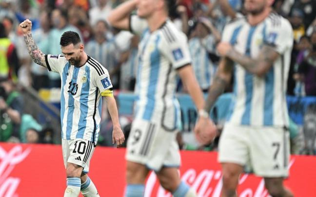 Messi celebra uno de los goles de la selecci&oacute;n argentina.