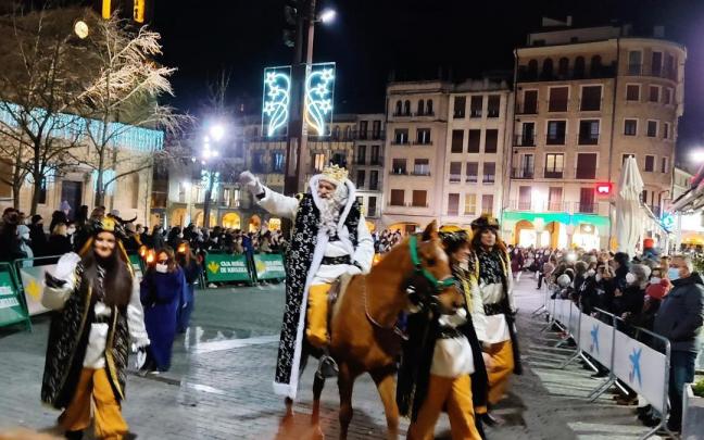 El rey Melchor, el año pasado en la Plaza de los Fueros de Estella.