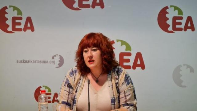 La secretaria general de EA en funciones, Eba Blanco, ha valorado la sentencia de la Audiencia de Araba. La secretaria general de EA en funciones, Eba Blanco, ha valorado la sentencia de la Audiencia de Araba.