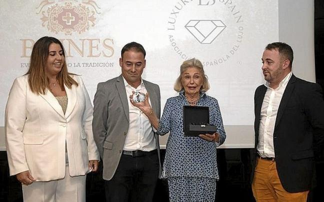 Cristina Martin, Javier Baines, B&eacute;atrice d&rsquo;Orl&eacute;ans y Luis Baines. | FOTO: P.CASCANTE