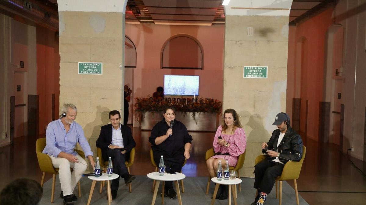 De izquierda a derecha, Steen Rasmussen, Ricardo Díez Muiño, Clara Montero, Monika Seyfried y Cyrus Clark.