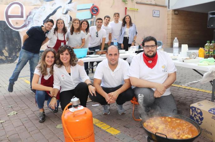 Participantes en el concurso de calderetes de las últimas Fiestas de la Juventud