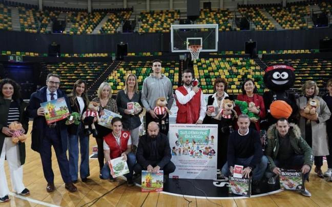 Bizkaia se vuelca en la recogida solidaria de juguetes Bizkaia se vuelca en la recogida solidaria de juguetes