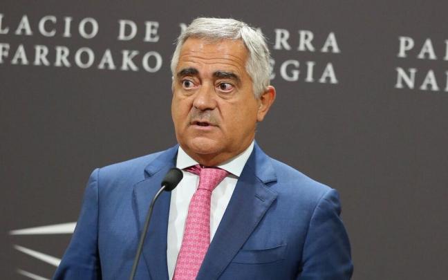 El presidente de la CEN, Juan Miguel Sucunza, antes de la reunión del Consejo Económico y Social, en el Palacio de Navarra