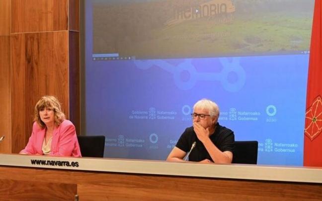 La consejera Ollo y Josemi Gast&oacute;n, en la ruede de prensa de este jueves.