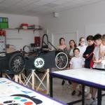 Ecodelegados de Jesuitinas durante un taller práctico en el centro educativo.