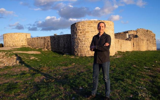 Juantxo Agirre Mauleon, en la cima de Irulegi.