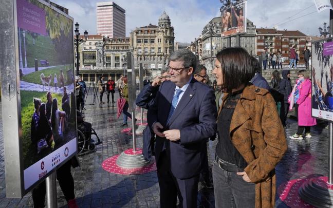 Juan Mari Aburto alkateak inauguratu du erakusketa.