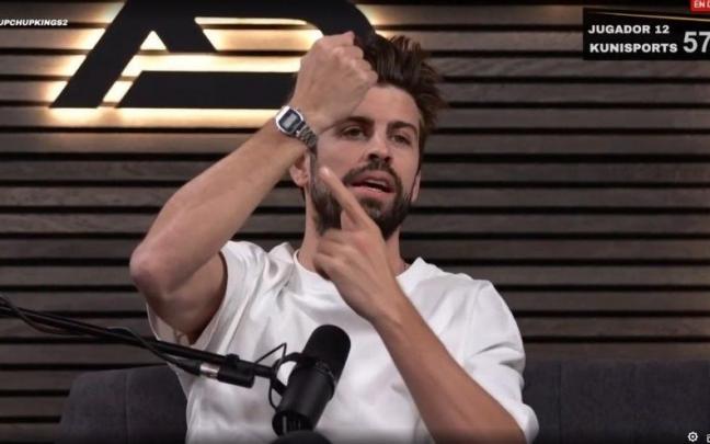 Piqué se señala el reloj casio