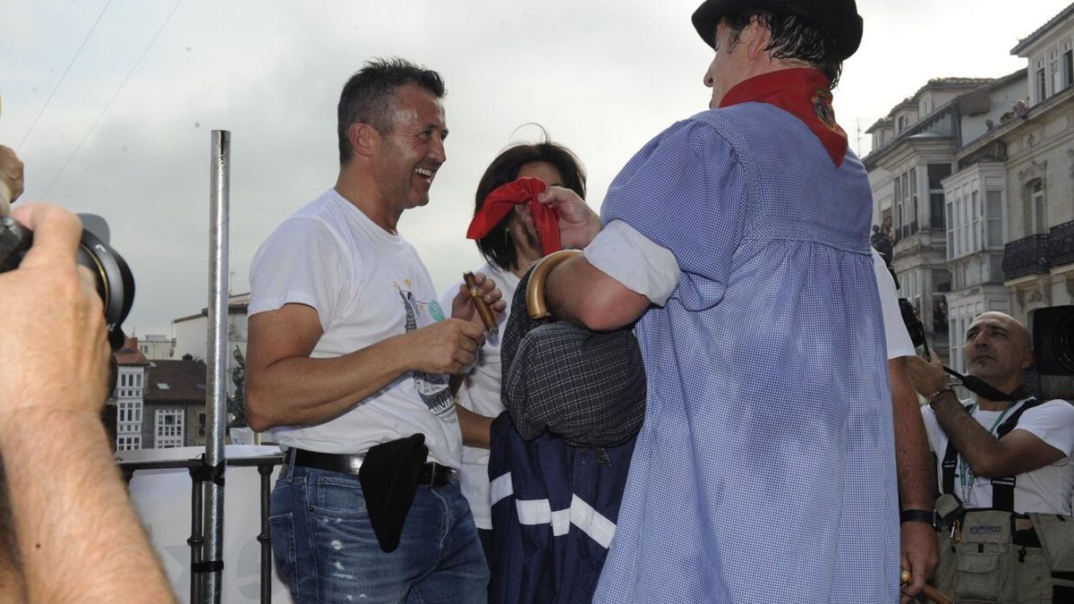 Llegada de Celedón a la balconada en el arranque festivo de 2019