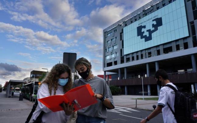Todo lo que tienes que saber sobre las becas universitarias para el curso 2021-2022 Todo lo que tienes que saber sobre las becas universitarias para el curso 2021-2022