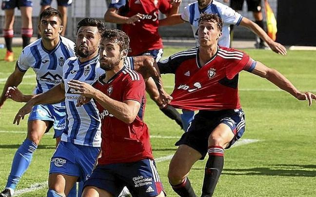 Herrando, en el duelo ante el Atco. Baleares este curso. Herrando, en el duelo ante el Atco. Baleares este curso.