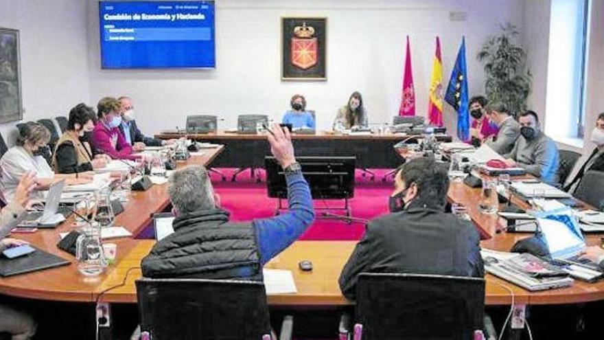 La comisión de Economía y Hacienda, durante el debate de presupuestos del pasado año.