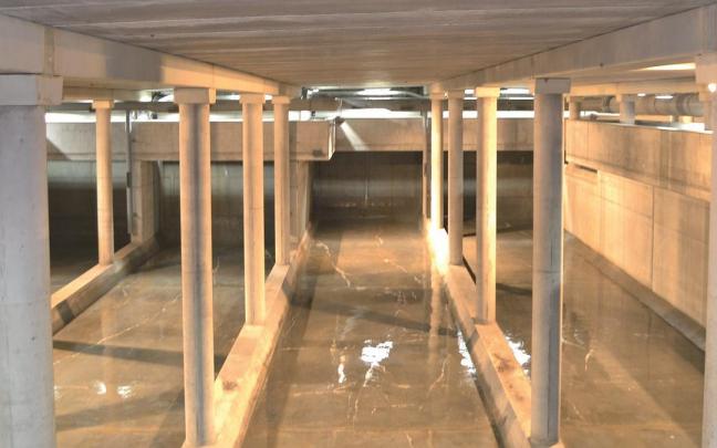 Estructura interna prevista para los dos depósitos subterráneo de aguas de lluvia que se han empezado a construir en Zorrotzaurre
