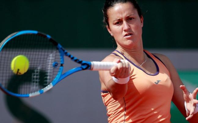 Lara Arruabarrena, en su partido de la primera ronda de Roland Garros en 2018.