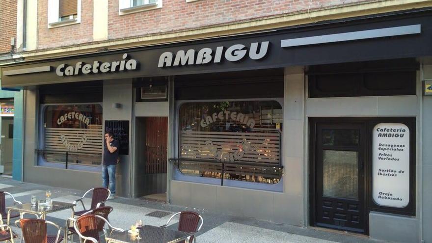 La mítica cafetería Ambigú, en la Plaza de la Ciudadela junto a la calle Aldabe