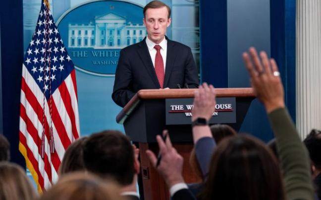 El asesor estadounidense Jake Sullivan durante la comparecencia.