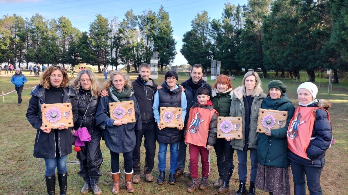 Las reinas del cross de Ortuella vuelven a subirse al podio 20 años después