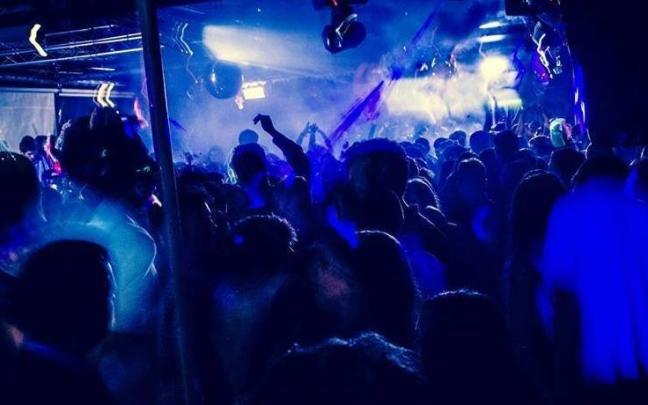 Interior de una discoteca