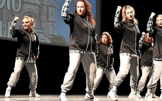 El grupo Premiun derrochó fuerza y estilo en París, lo que le valió el subcampeonato.