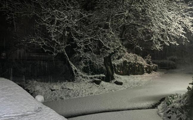 Zeanuri, cubierto de nieve